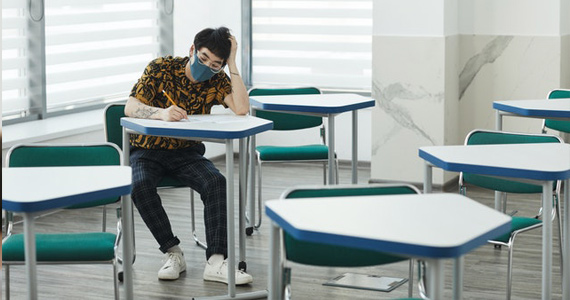missed_exams_570x300_Photo_by_Andy-Barbour_from_Pexels.jpg