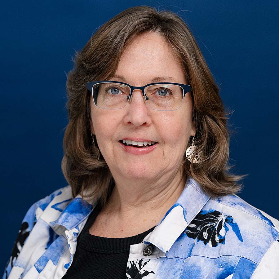 Suzanne O'Neil, Assistant Dean, Administration & Finance, College of Management
