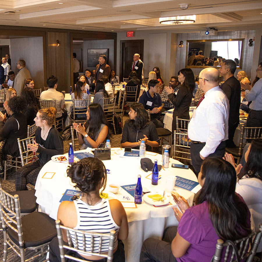 attendees at BEST Boston BEST Boston, a student-centered, project-based engagement model that connects business students directly with organizations across Greater Boston