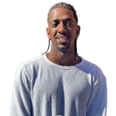 Headshot of Junior Ribeiro